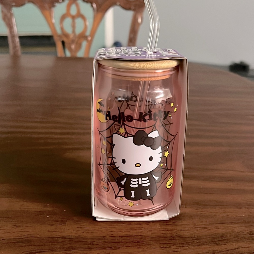 Hello Kitty Halloween Glass Tumbler!